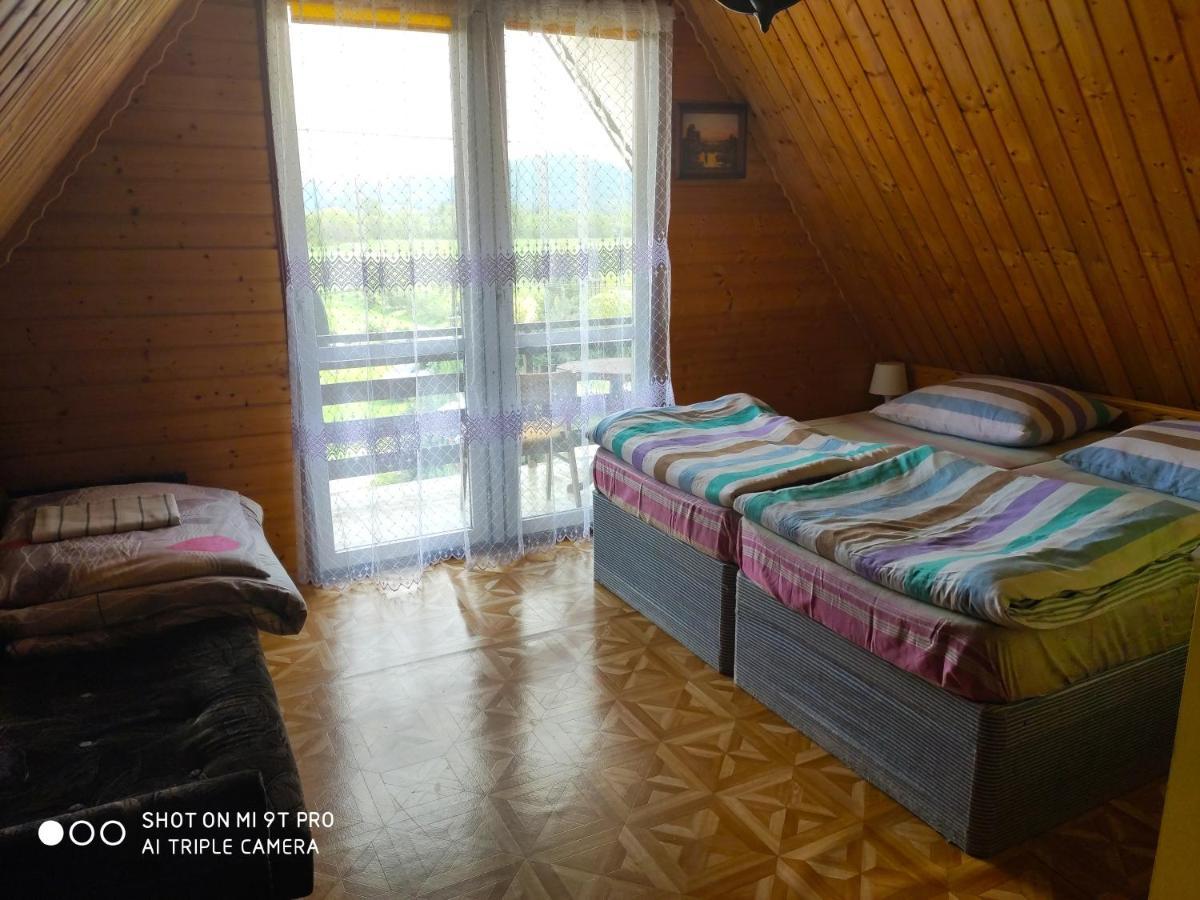 Agroturystyka Pod Kolami Myczkowce Exteriér fotografie