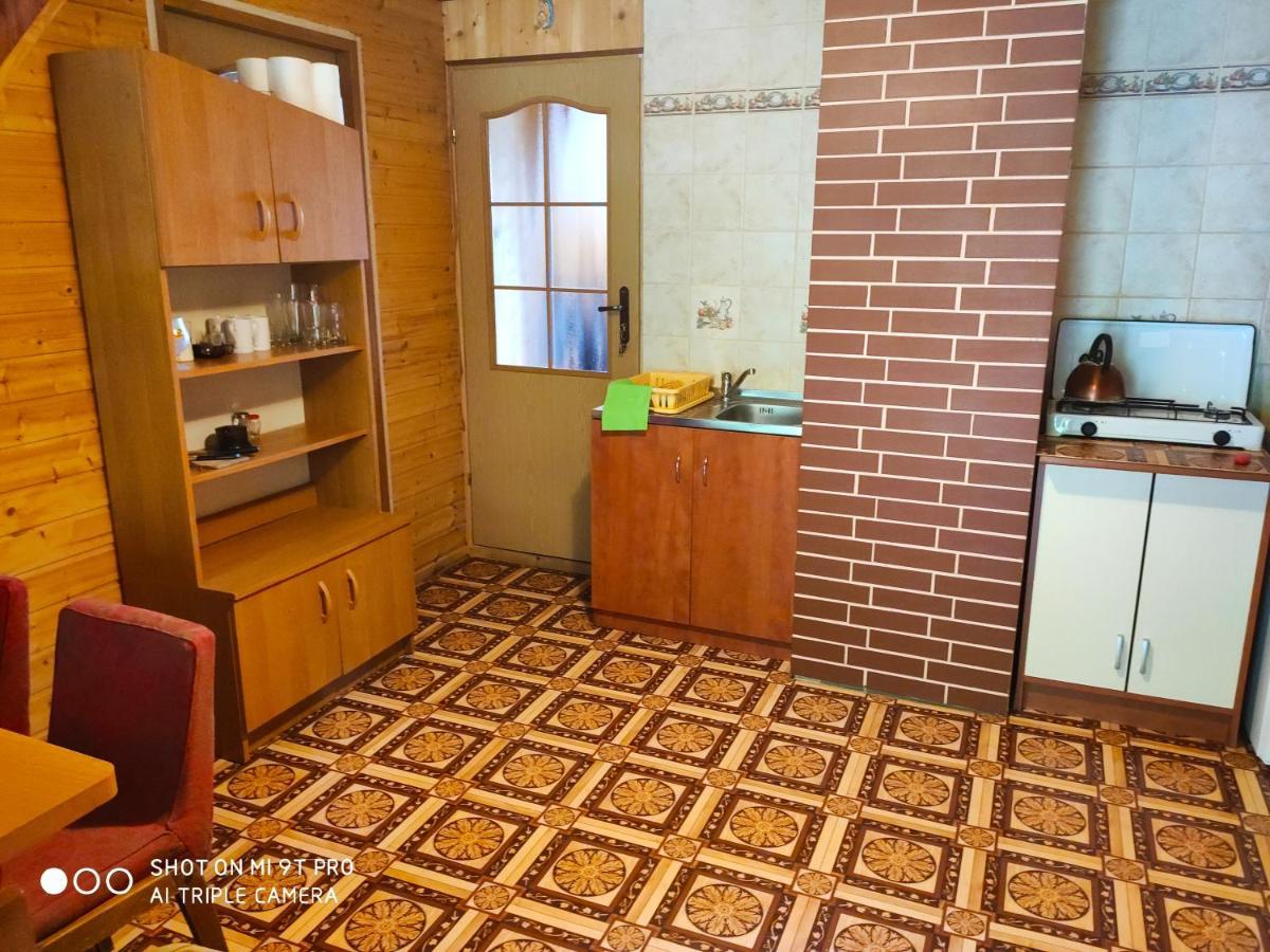 Agroturystyka Pod Kolami Myczkowce Exteriér fotografie