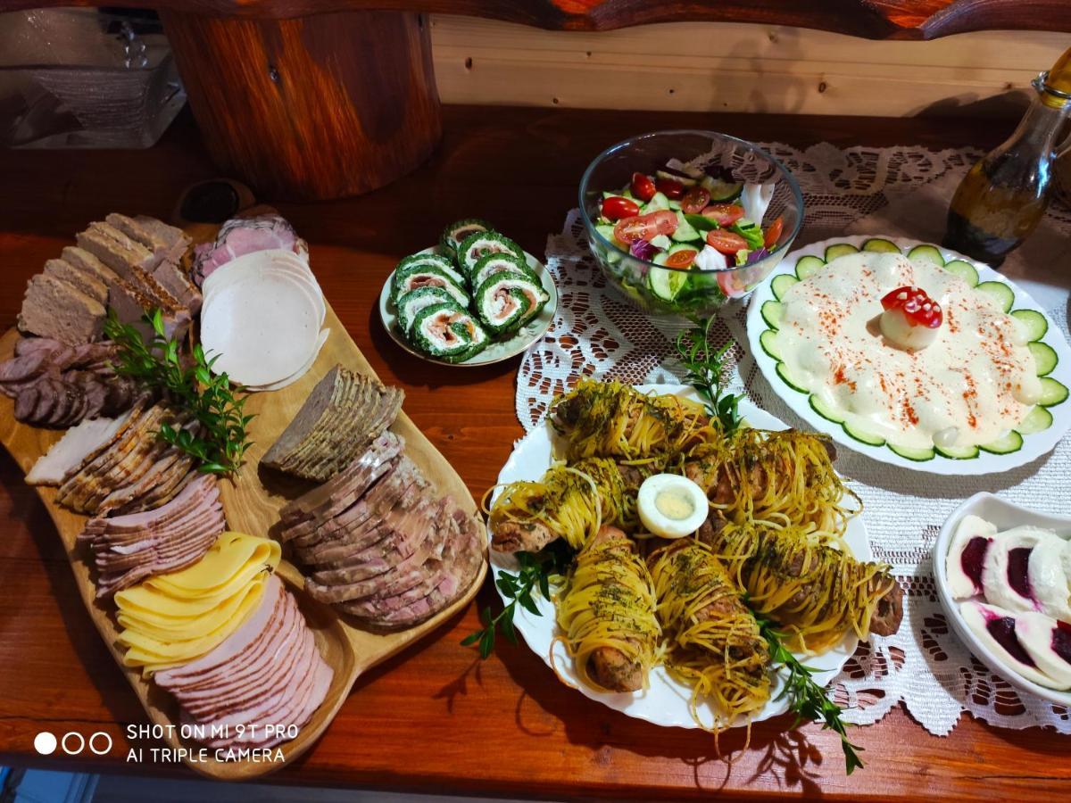 Agroturystyka Pod Kolami Myczkowce Exteriér fotografie